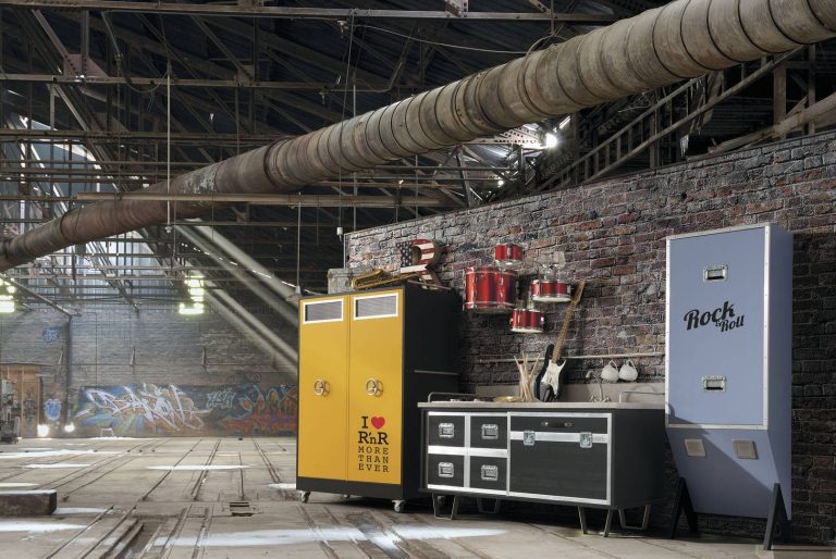marchicuchine-hangar-kitchens_57a9c2549841f